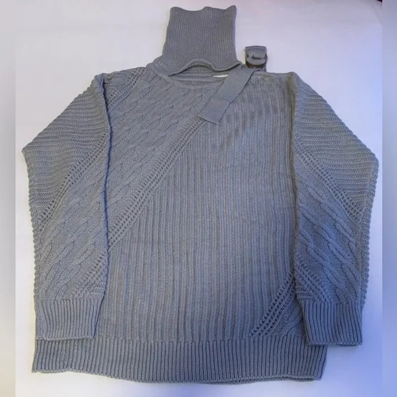 New - Gray Long Sleeve Off the Shoulder Turtleneck Knit Fall Sweater Small - Picture 9 of 11
